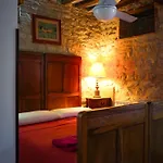 Ferienhaus Le Gorghe Di Valmarino